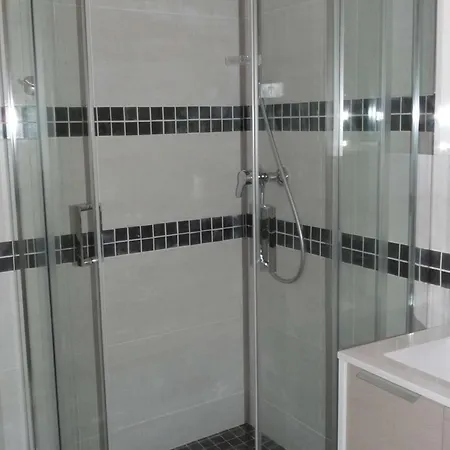 Cabine, Piscine, Proche Et Commerces - Fr-1-328-219 Apartmán *